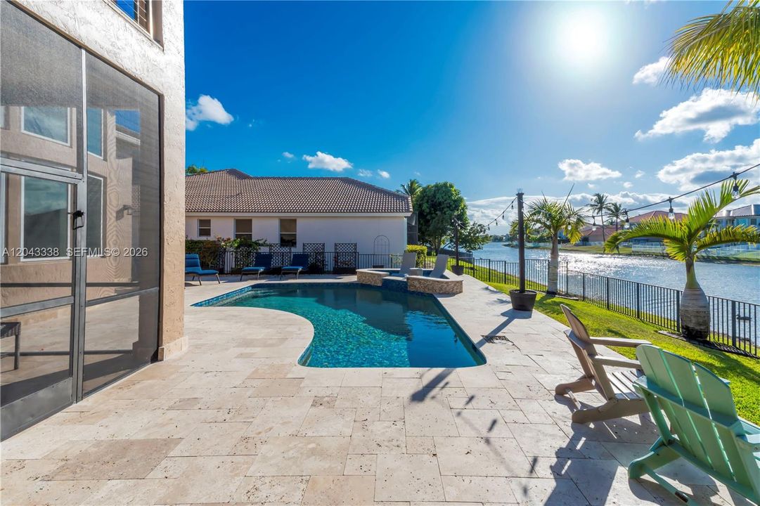 En Venta: $1,375,000 (5 camas, 4 baños, 3766 Pies cuadrados)