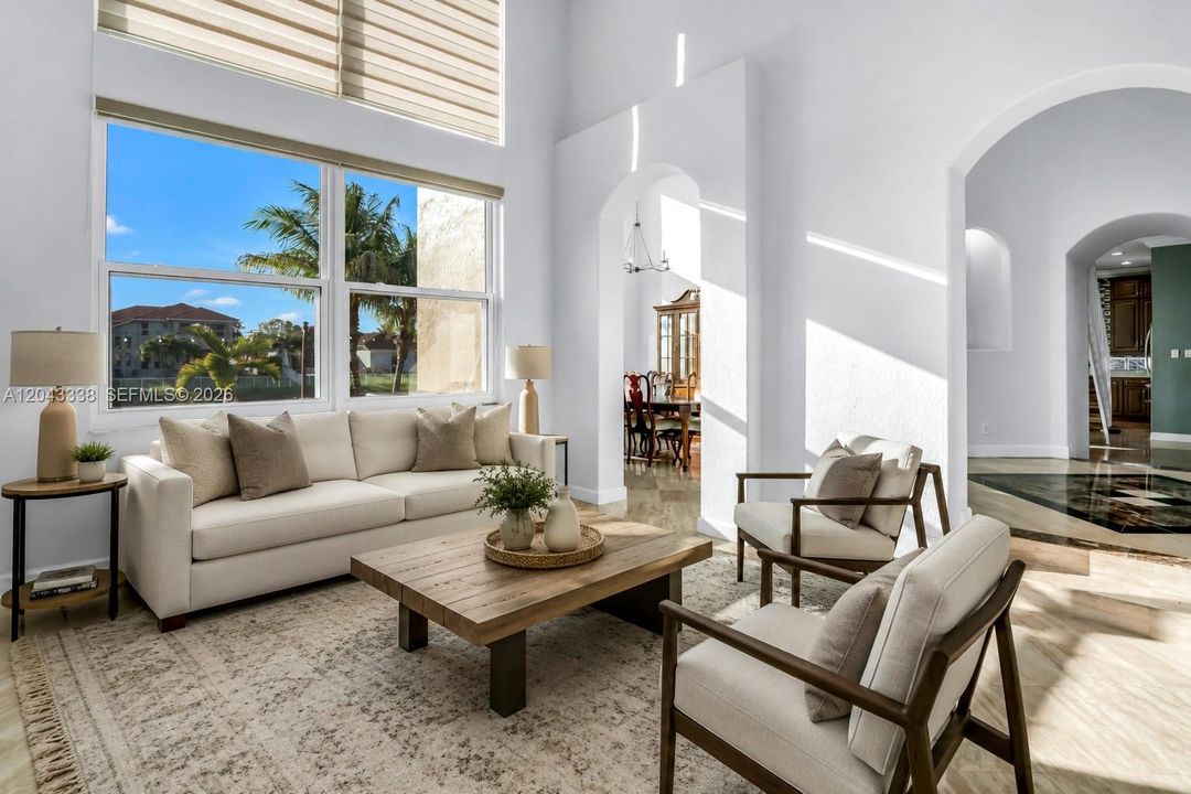 En Venta: $1,375,000 (5 camas, 4 baños, 3766 Pies cuadrados)