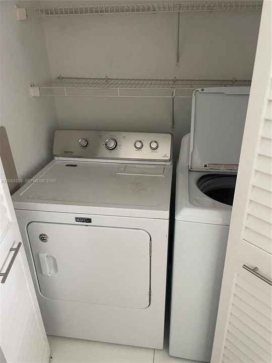 For Sale: $440,000 (2 beds, 2 baths, 1024 Square Feet)