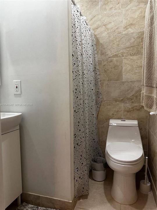 В аренду: $3,300 (3 спален, 2 ванн, 960 Квадратных фут)