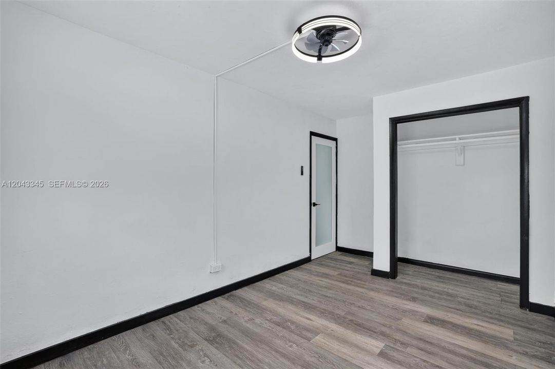 В аренду: $2,000 (2 спален, 1 ванн, 1306 Квадратных фут)