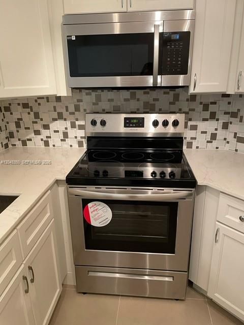 For Rent: $2,000 (2 beds, 2 baths, 890 Square Feet)
