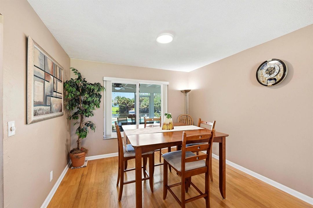 1401 SW 28th Terrace - Dining Room 1
