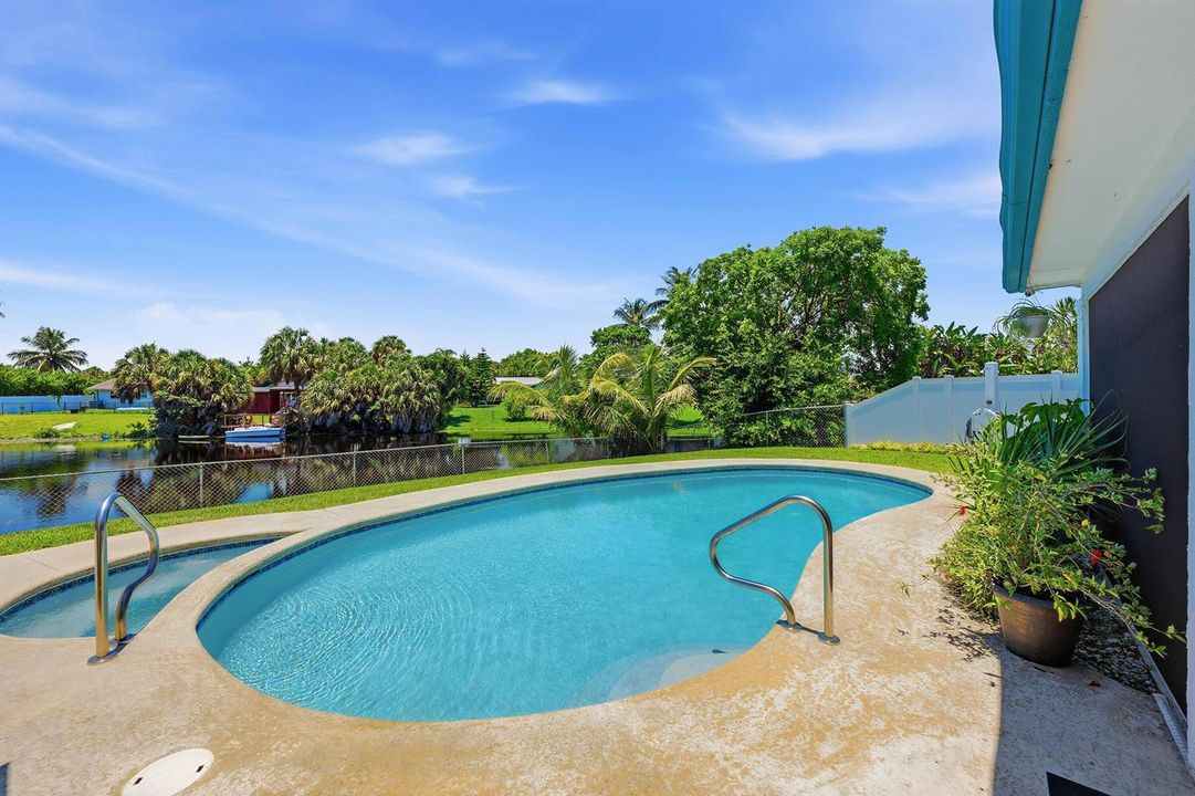 1401 SW 28th Terrace - Pool 1