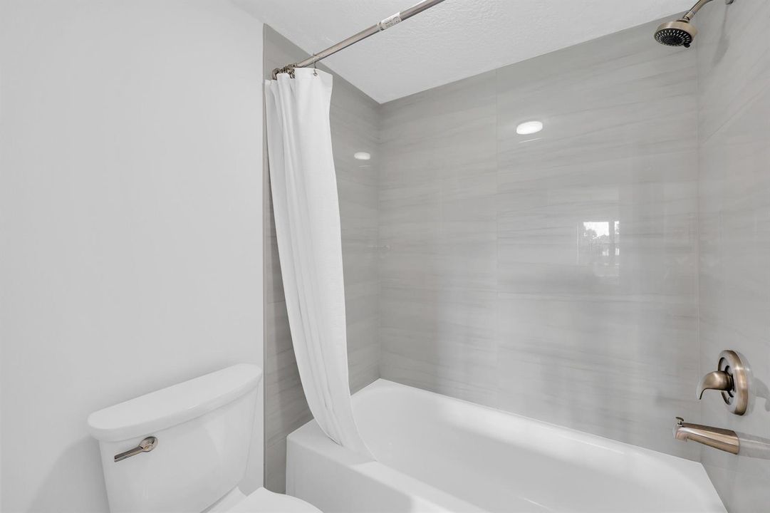 19_8p3a2120