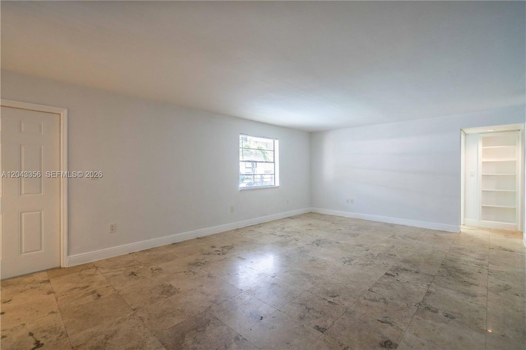 В аренду: $3,400 (3 спален, 2 ванн, 1070 Квадратных фут)