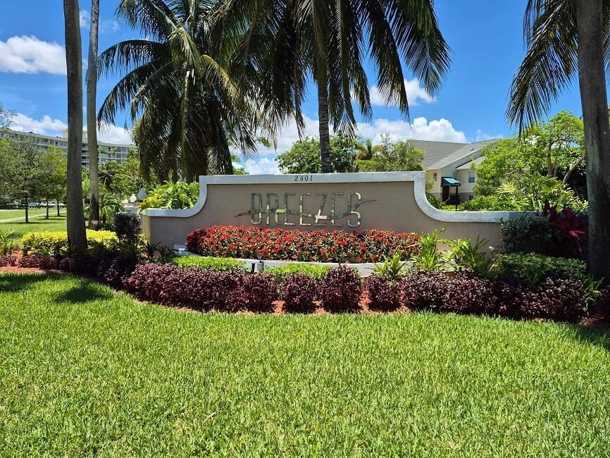 Breezes at Palm Aire