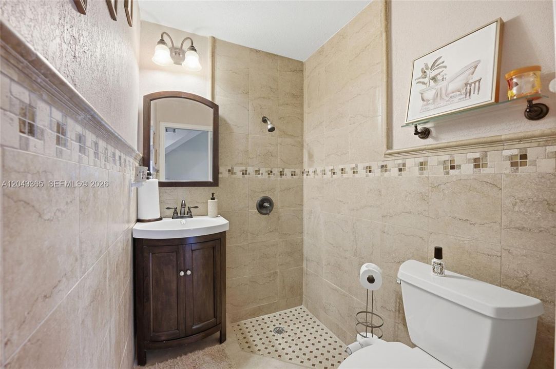 На продажу: $599,900 (4 спален, 3 ванн, 2177 Квадратных фут)
