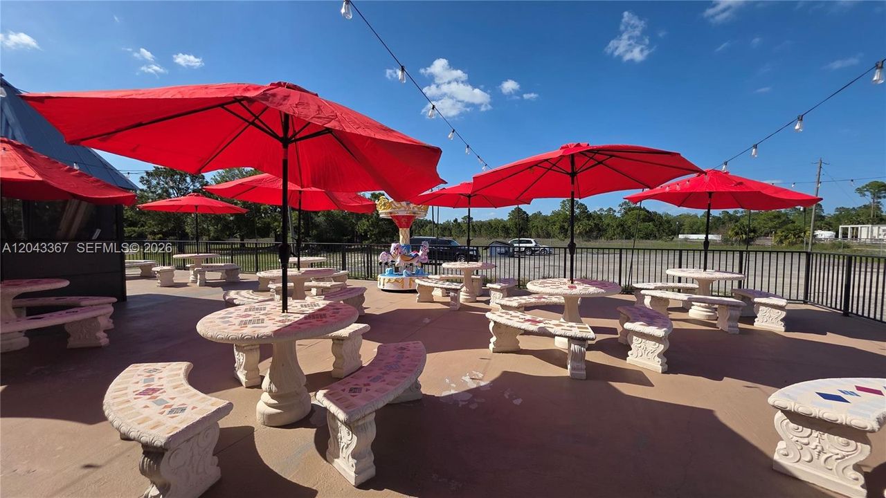 For Sale: $485,000 (4 beds, 2 baths, 1940 Square Feet)