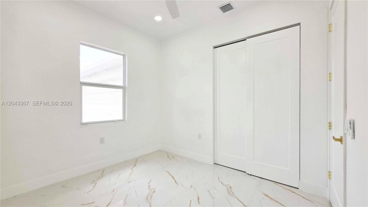 For Sale: $485,000 (4 beds, 2 baths, 1940 Square Feet)