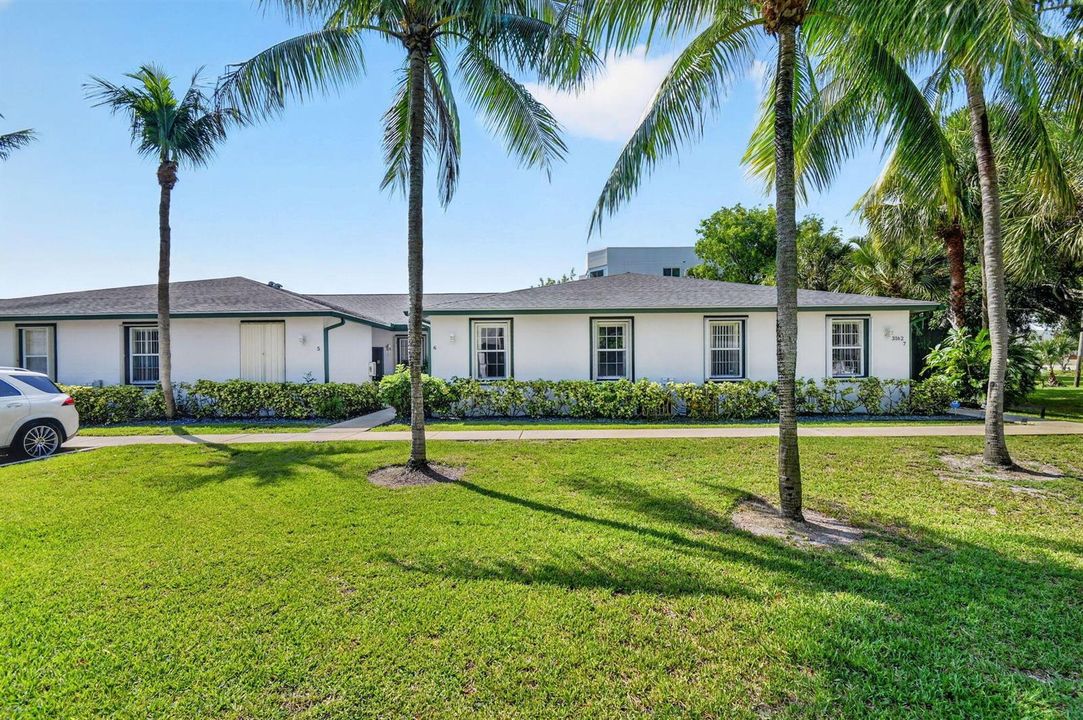 3162 Via Poinciana #6