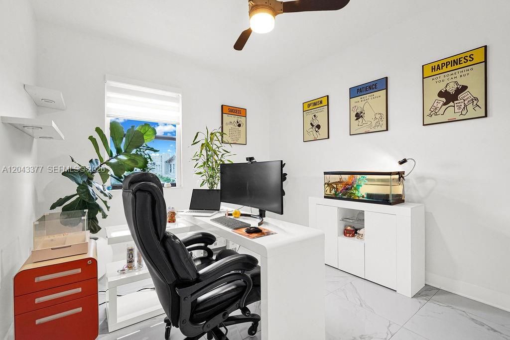 В аренду: $4,500 (3 спален, 2 ванн, 1672 Квадратных фут)