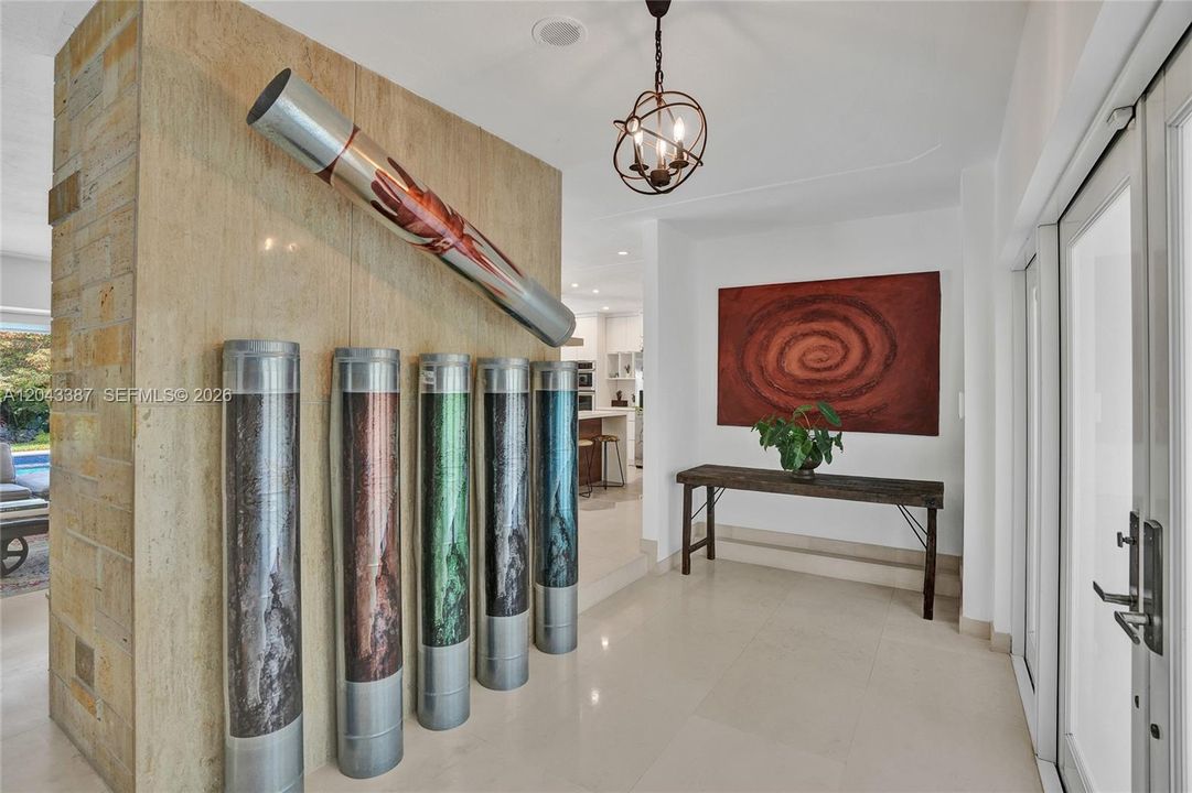 En Venta: $1,750,000 (4 camas, 3 baños, 2389 Pies cuadrados)