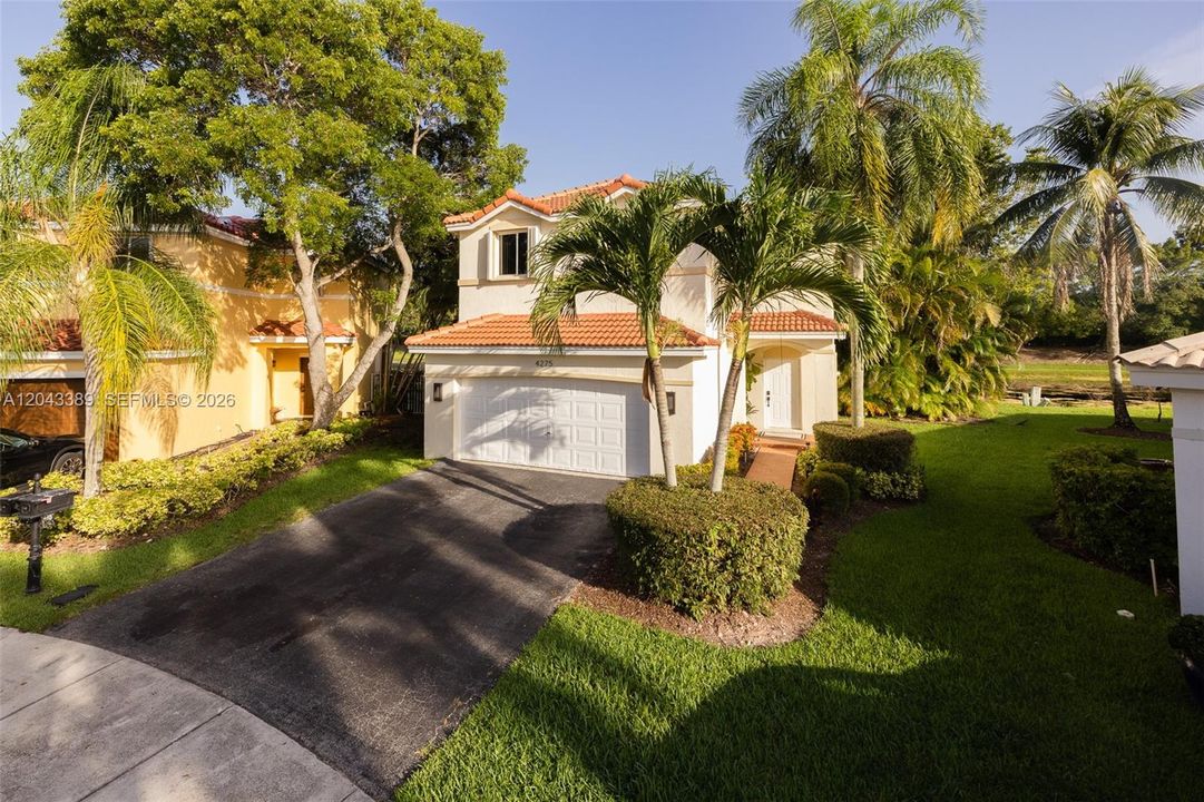 На продажу: $930,000 (4 спален, 3 ванн, 1902 Квадратных фут)