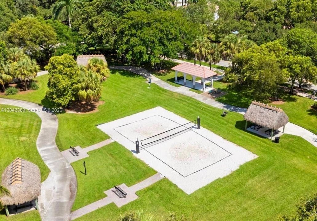 На продажу: $930,000 (4 спален, 3 ванн, 1902 Квадратных фут)