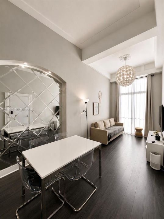 В аренду: $2,595 (1 спален, 1 ванн, 617 Квадратных фут)