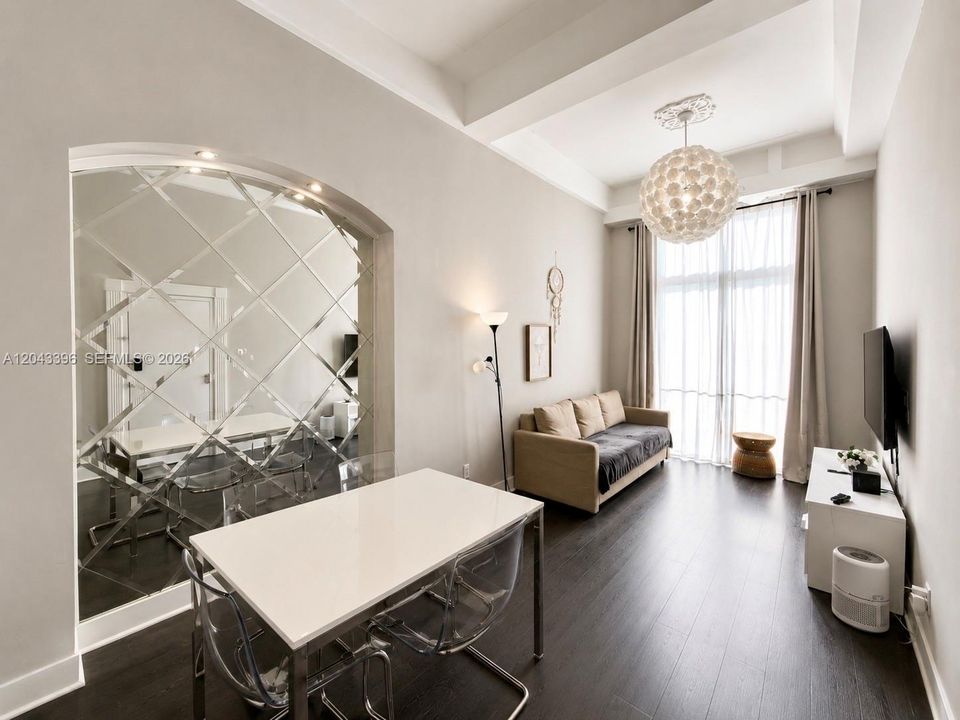 В аренду: $2,595 (1 спален, 1 ванн, 617 Квадратных фут)