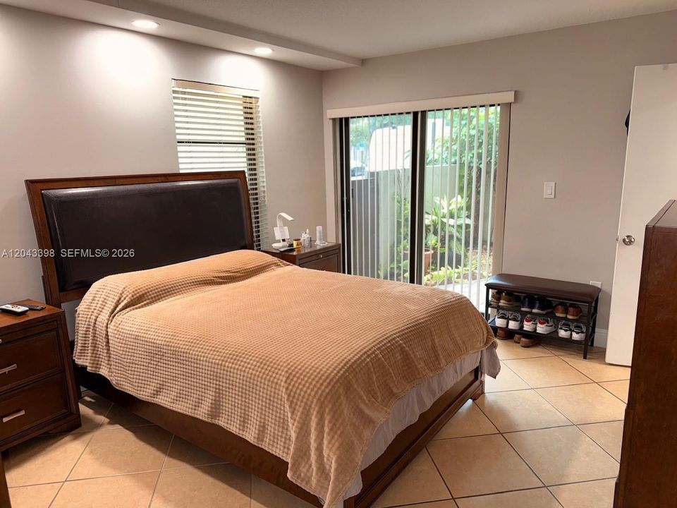 В аренду: $2,495 (2 спален, 2 ванн, 1200 Квадратных фут)