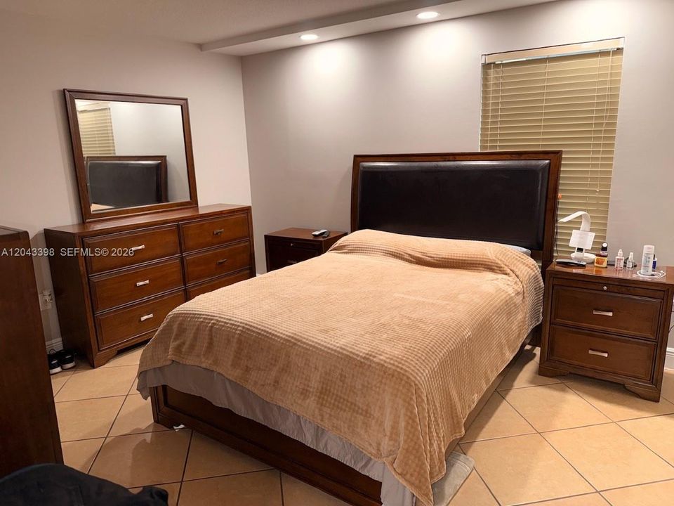 В аренду: $2,495 (2 спален, 2 ванн, 1200 Квадратных фут)
