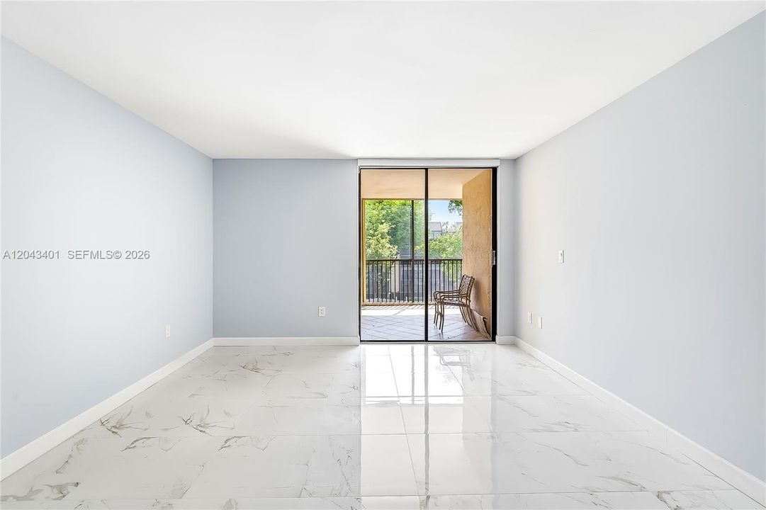 For Rent: $2,750 (2 beds, 2 baths, 1383 Square Feet)