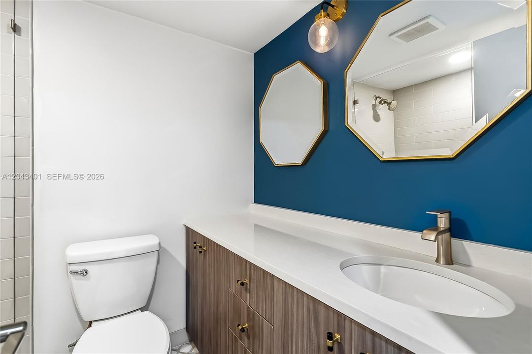 For Rent: $2,750 (2 beds, 2 baths, 1383 Square Feet)