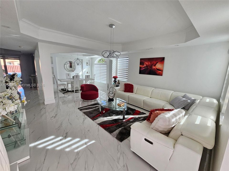 В аренду: $6,500 (5 спален, 4 ванн, 3294 Квадратных фут)