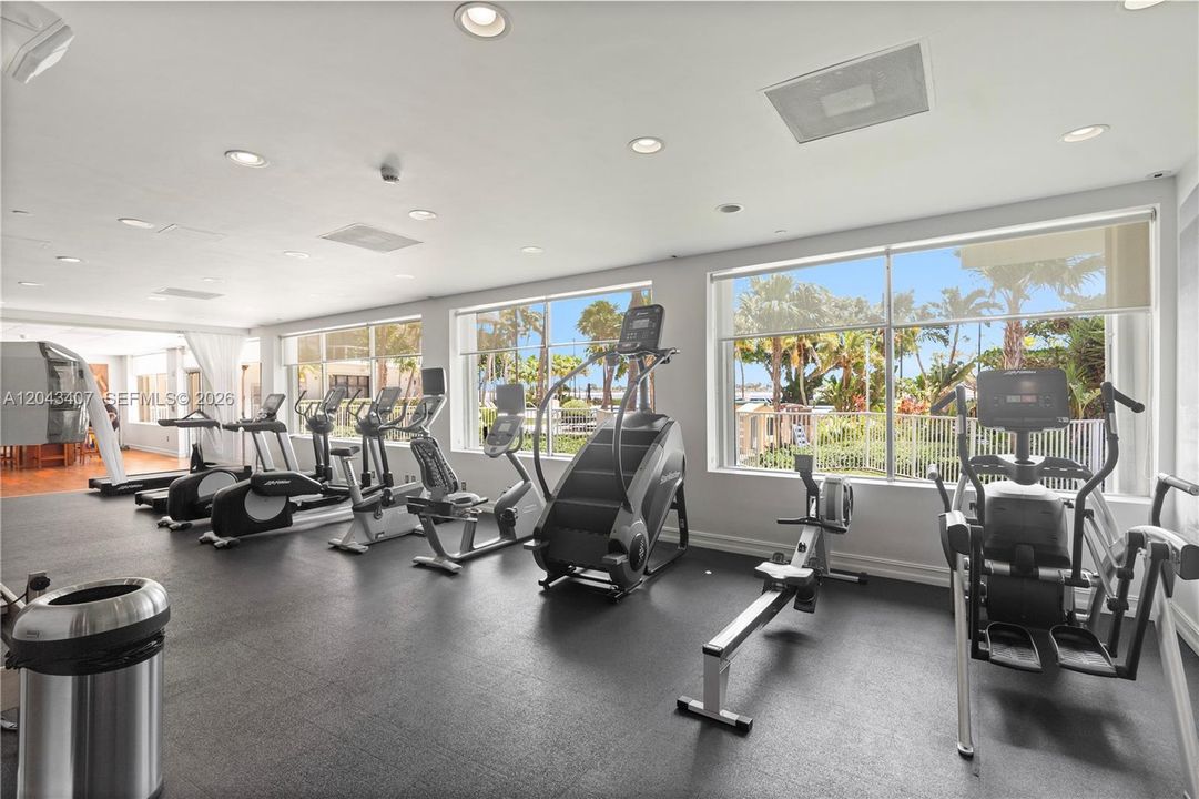 待售: $689,000 (2 贝兹, 2 浴室, 1188 平方英尺)
