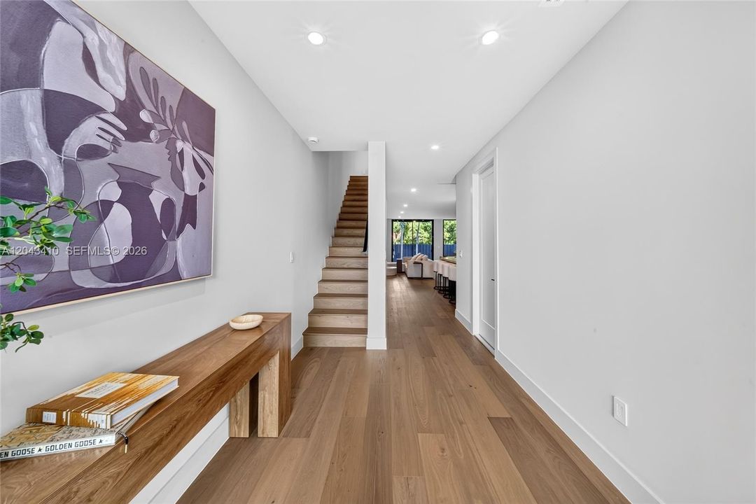 En Venta: $1,299,000 (3 camas, 3 baños, 2013 Pies cuadrados)