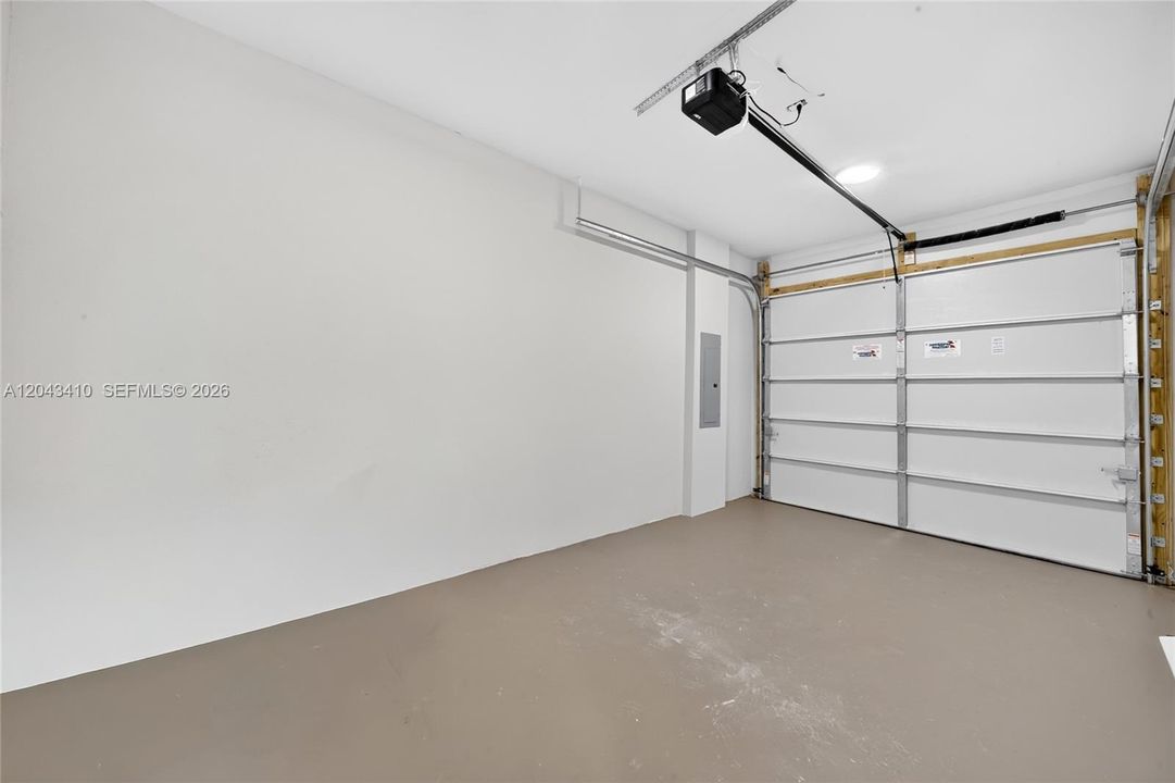 En Venta: $1,299,000 (3 camas, 3 baños, 2013 Pies cuadrados)
