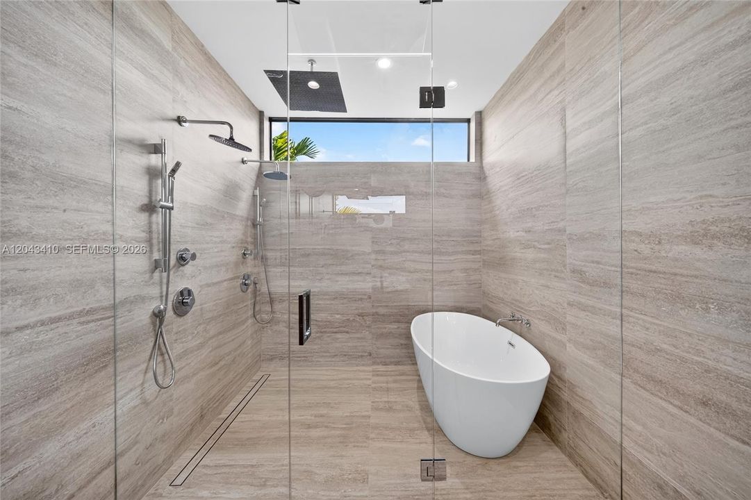 En Venta: $1,299,000 (3 camas, 3 baños, 2013 Pies cuadrados)
