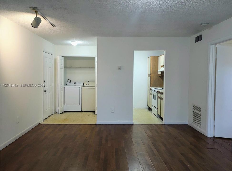 В аренду: $1,600 (1 спален, 1 ванн, 620 Квадратных фут)