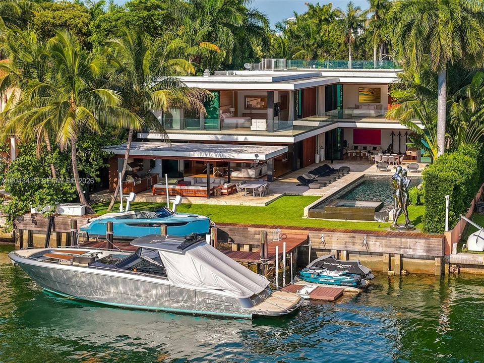 На продажу: $35,995,000 (5 спален, 5 ванн, 7890 Квадратных фут)