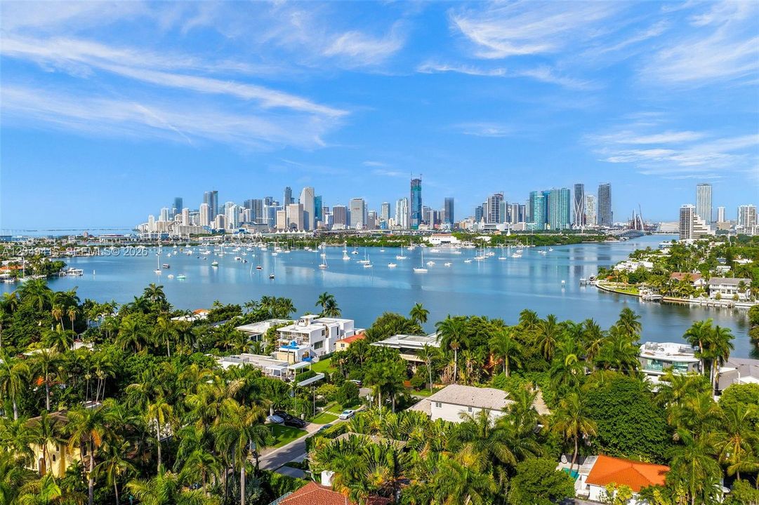 На продажу: $35,995,000 (5 спален, 5 ванн, 7890 Квадратных фут)