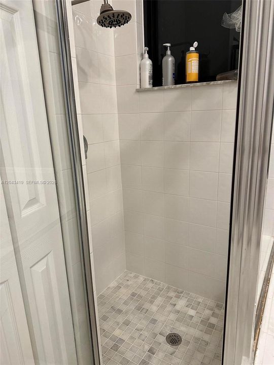 В аренду: $4,600 (4 спален, 2 ванн, 2469 Квадратных фут)
