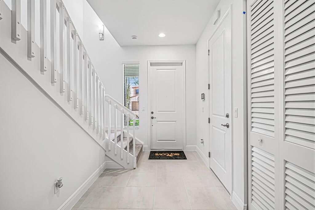 Elegant foyer