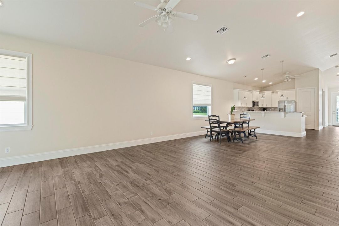 1006 SW 34th Terrace