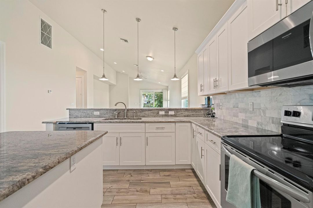 1006 SW 34th Terrace
