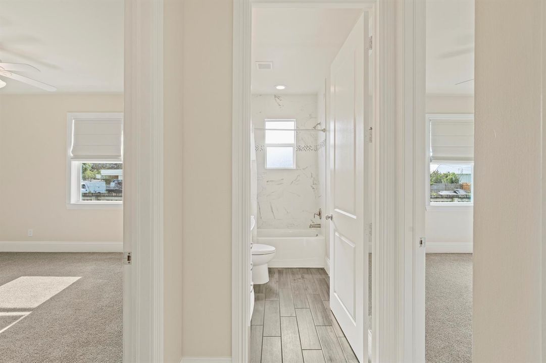 1006 SW 34th Terrace