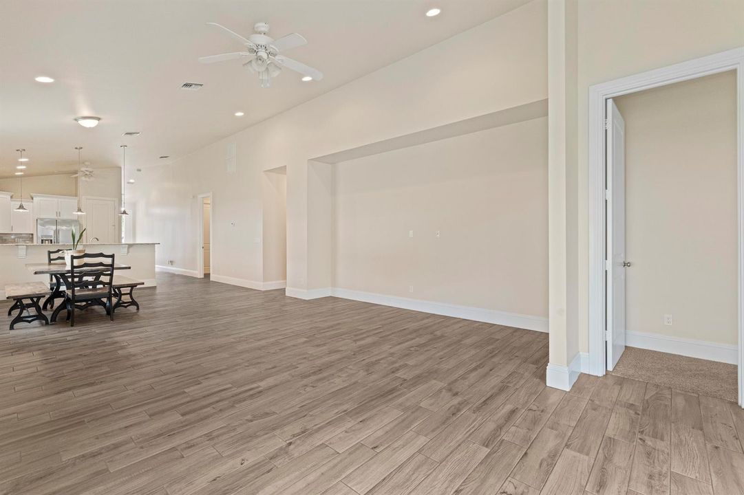 1006 SW 34th Terrace