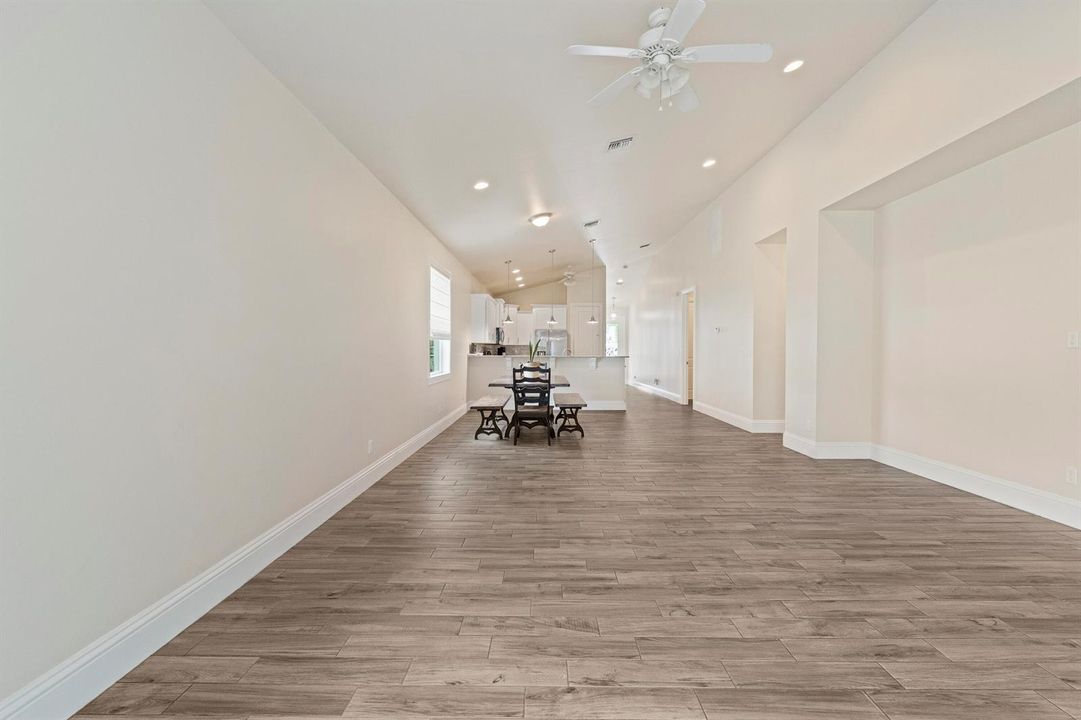 1006 SW 34th Terrace