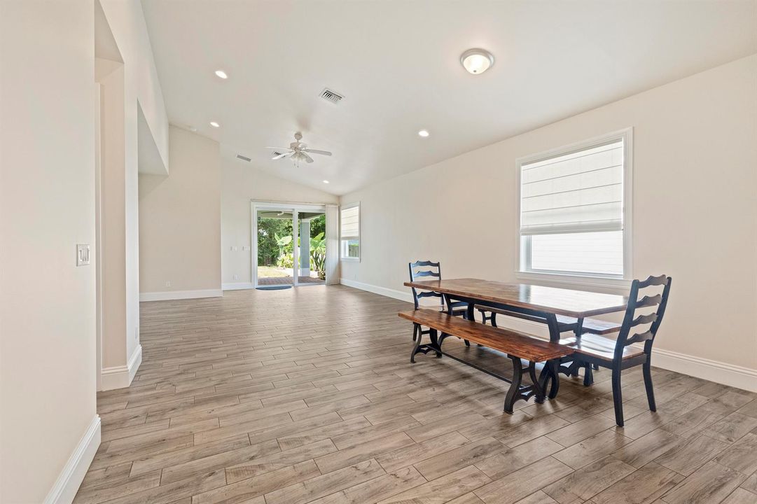 1006 SW 34th Terrace