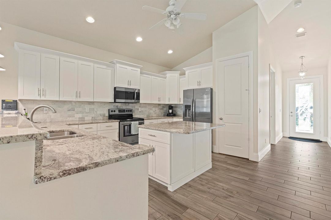1006 SW 34th Terrace