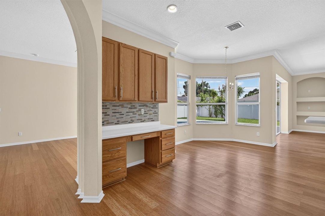 13 - Office_Breakfast Nook