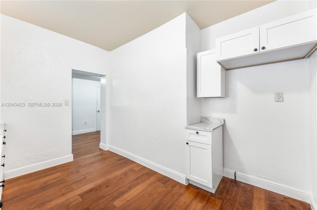 В аренду: $2,400 (2 спален, 2 ванн, 1525 Квадратных фут)