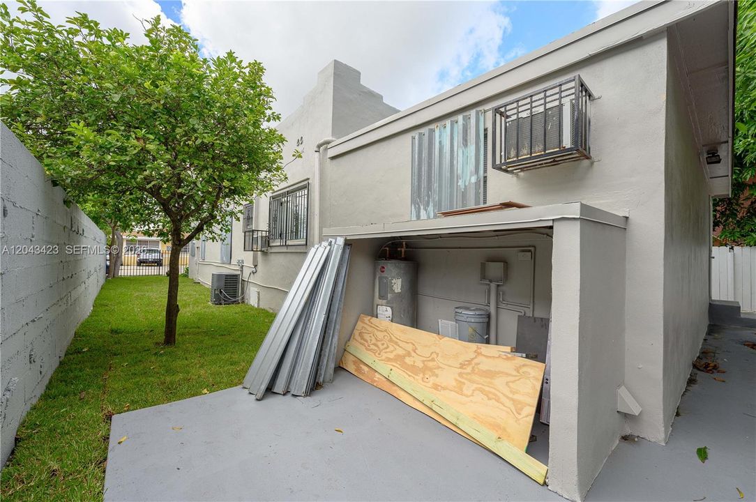 В аренду: $2,400 (2 спален, 2 ванн, 1525 Квадратных фут)