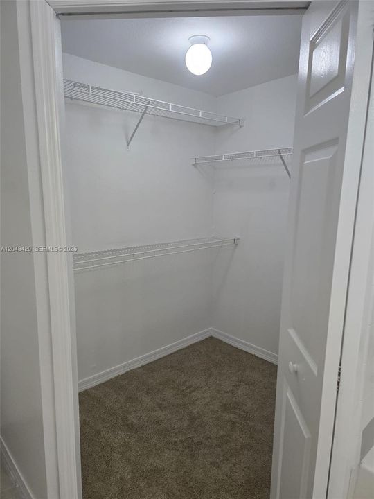 На продажу: $249,000 (3 спален, 2 ванн, 0 Квадратных фут)