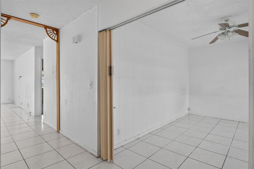 Front Bedroom/Hallway