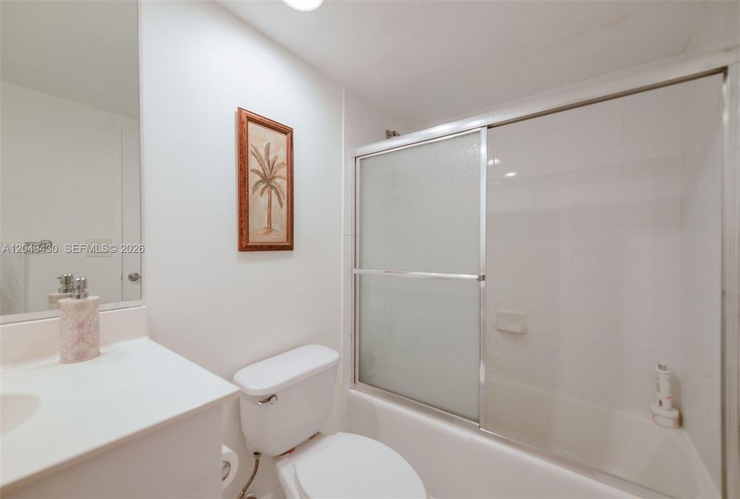 En Venta: $297,500 (1 camas, 1 baños, 906 Pies cuadrados)