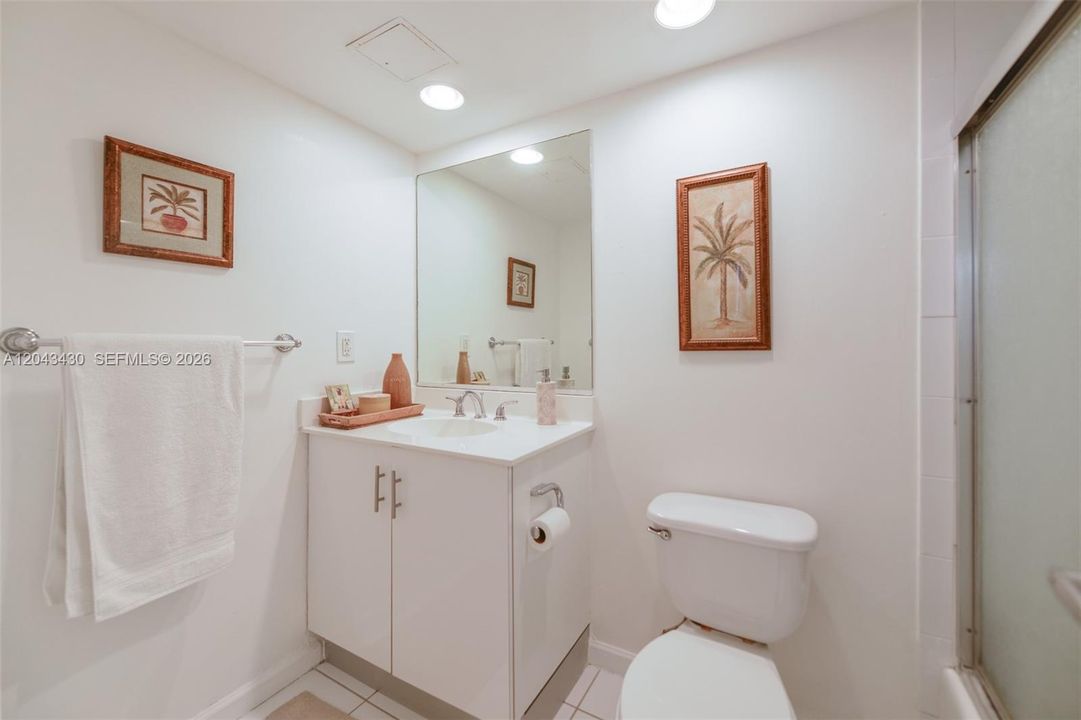 En Venta: $297,500 (1 camas, 1 baños, 906 Pies cuadrados)