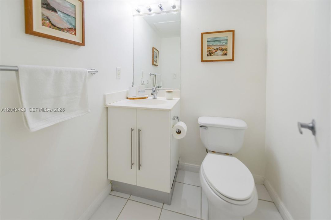 En Venta: $297,500 (1 camas, 1 baños, 906 Pies cuadrados)